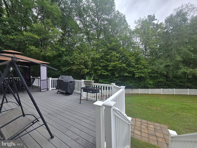 24 PEBBLE PL, Fredericksburg, VA 22405