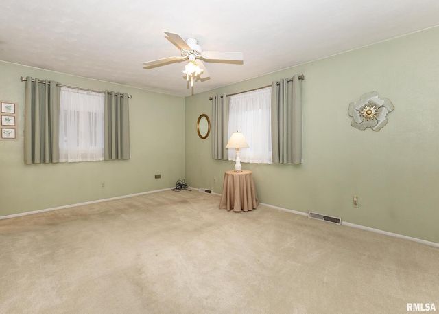 2705 36TH Street, Rock Island, IL 61201