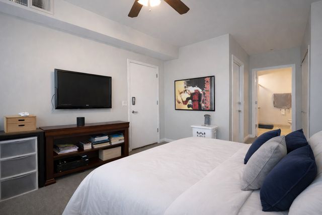 565 W Quincy Street 1709, Chicago, IL 60661