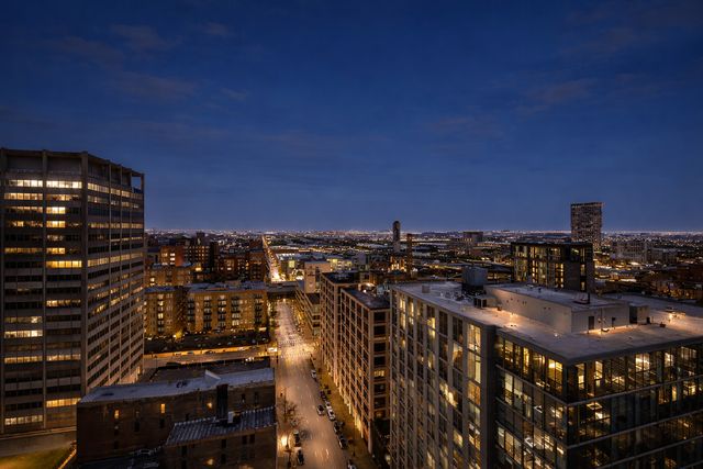 565 W Quincy Street 1709, Chicago, IL 60661