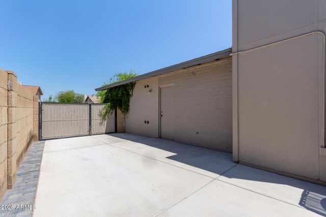1347 W Lobo Avenue, Mesa, AZ 85202