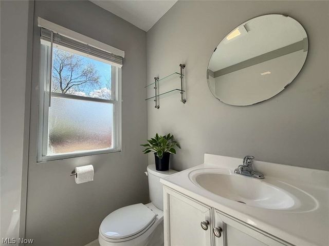 4515 Pershing Avenue, Parma, OH 44134