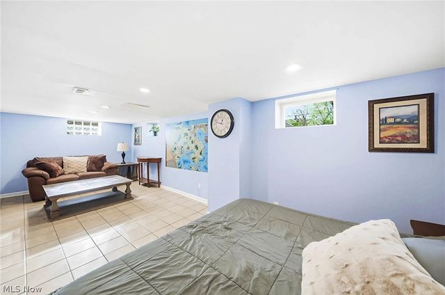 4515 Pershing Avenue, Parma, OH 44134