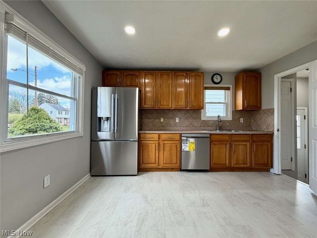 4515 Pershing Avenue, Parma, OH 44134