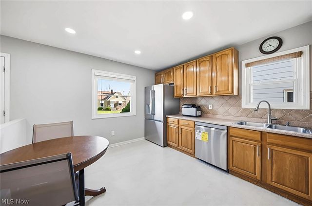 4515 Pershing Avenue, Parma, OH 44134