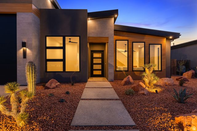 116 E 1060 S, Ivins, UT 84738