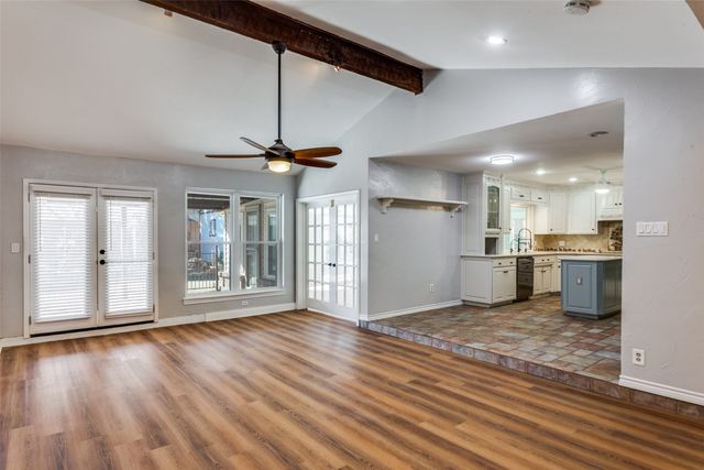 721 NW Ann Lois Lane, Burleson, TX 76028