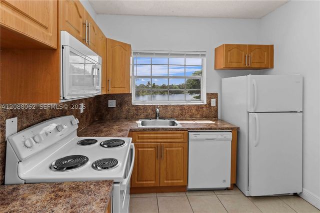 1971 NW 96th Ter 9K, Pembroke Pines, FL 33024