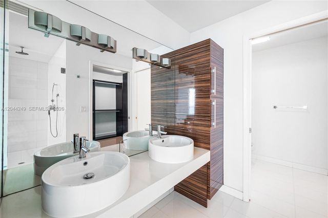 2020 N Bayshore Drive 3904, Miami, FL 33137