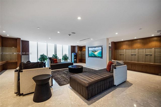2020 N Bayshore Drive 3904, Miami, FL 33137
