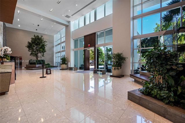 2020 N Bayshore Drive 3904, Miami, FL 33137