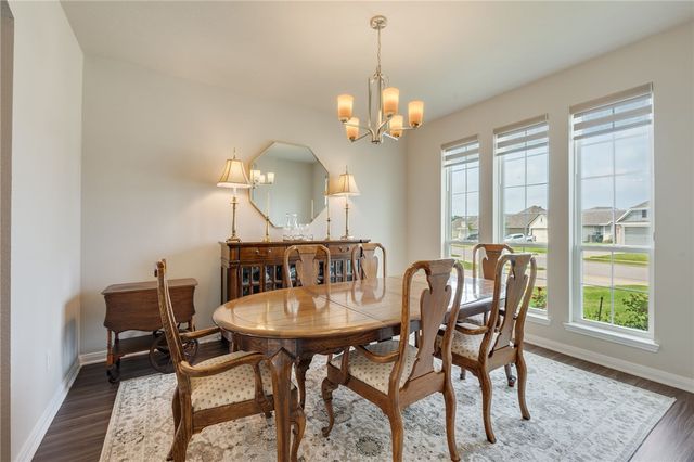 2020 Kathryn Drive, Bryan, TX 77807