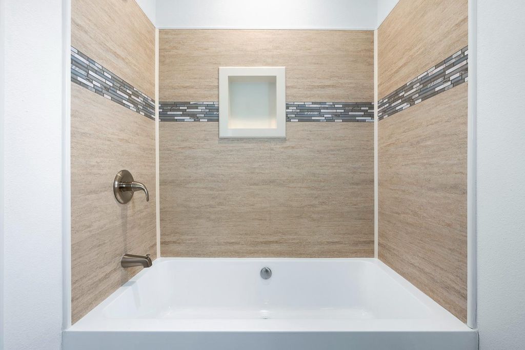 Image 19 of property listing at 1719 W Olive Avenue # 37, Fresno, CA 93728