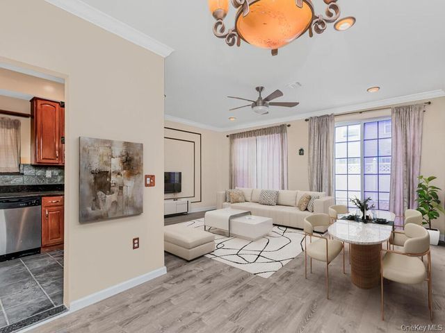 85 Admiral Court 87, Bronx, NY 10473