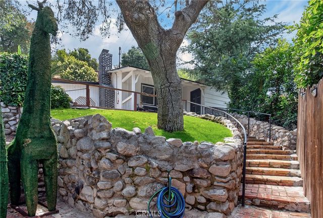 10260 Willow Spring Lane, Sunland, CA 91040