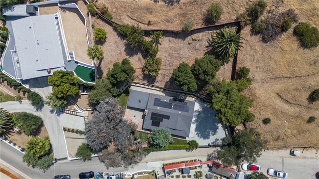 10260 Willow Spring Lane, Sunland, CA 91040