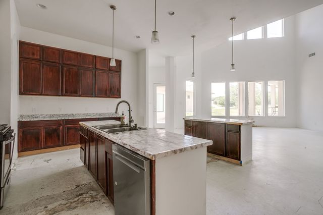 3124 Koscher Drive, Grand Prairie, TX 75104