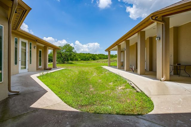 3124 Koscher Drive, Grand Prairie, TX 75104