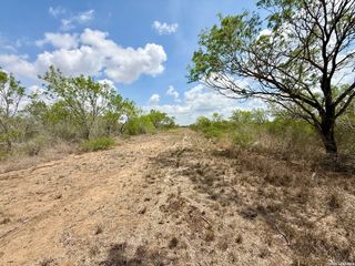 LOT 4 Fm 1332, Jourdanton, TX 78026