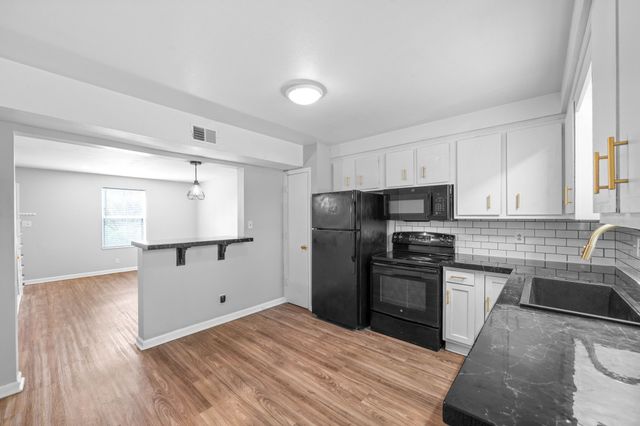 101 Tandy Dr Apt A, Clarksville, TN 37042