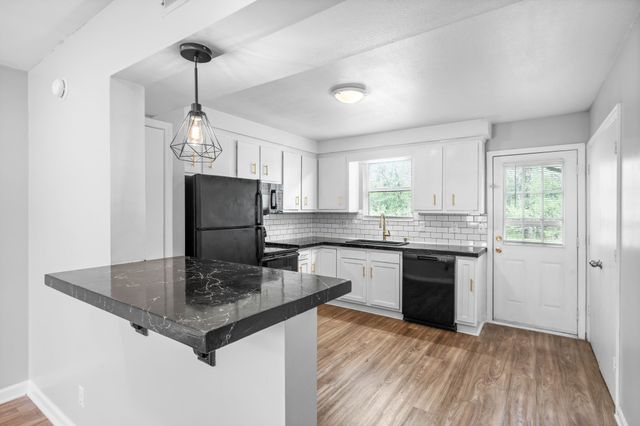 101 Tandy Dr Apt A, Clarksville, TN 37042