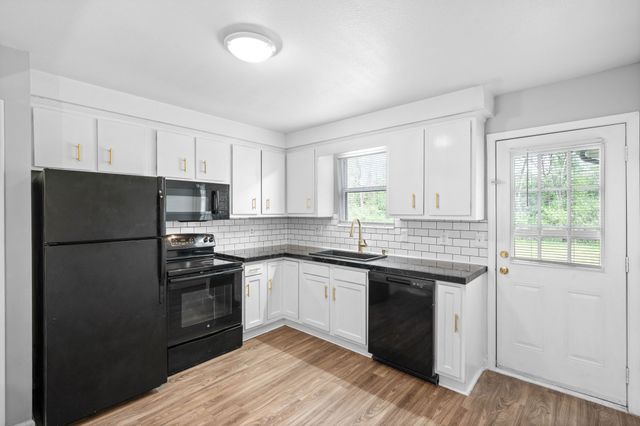 101 Tandy Dr Apt A, Clarksville, TN 37042