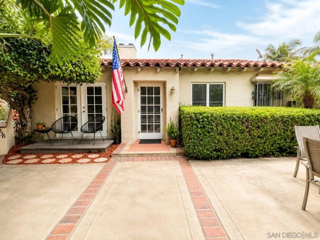 950-958 B Avenue, Coronado, CA 92118