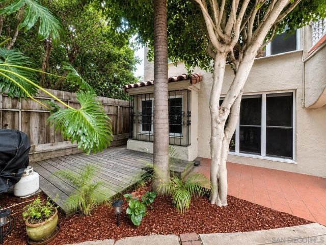 950-958 B Avenue, Coronado, CA 92118