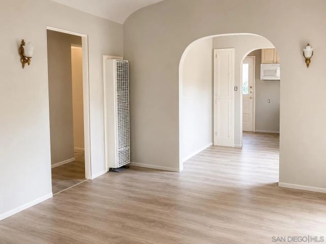 950-958 B Avenue, Coronado, CA 92118