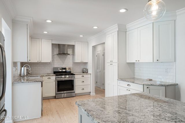 1204 Holly Place, Spring Lake Heights, NJ 07762