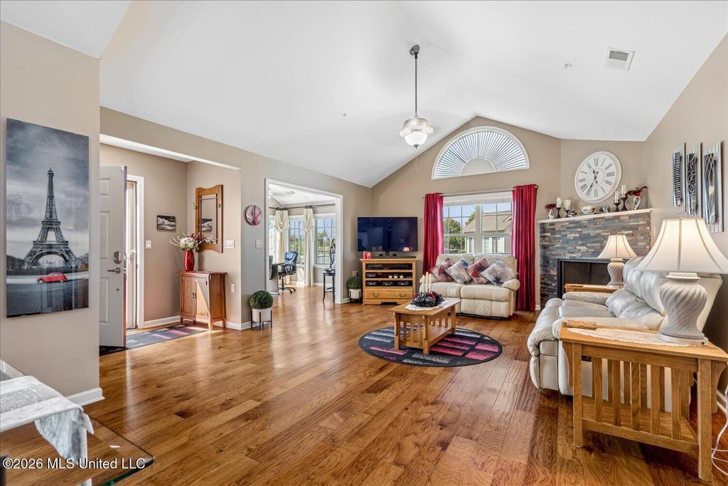 8665 Parkview Oaks Circle, 100, Olive Branch, MS 38654 — photo 5