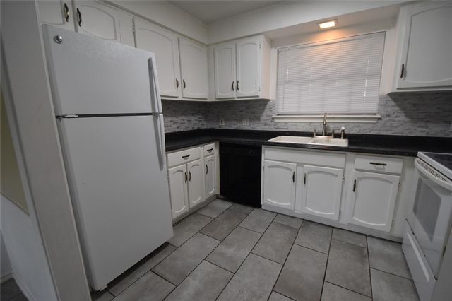 2000 Millay DR, Austin, TX 78752