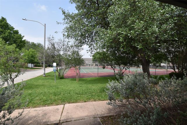 2000 Millay DR, Austin, TX 78752