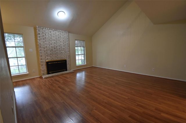 2000 Millay DR, Austin, TX 78752