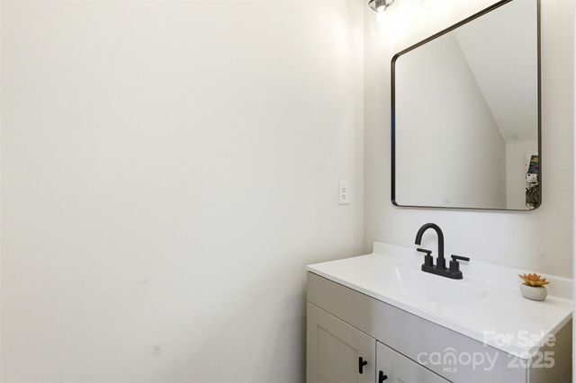 12444 Stowe Acres Drive, Charlotte, NC 28262