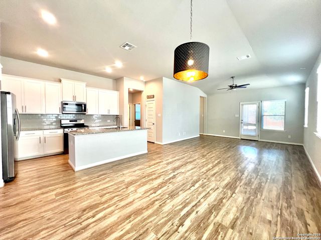 12939 Staubach, San Antonio, TX 78254