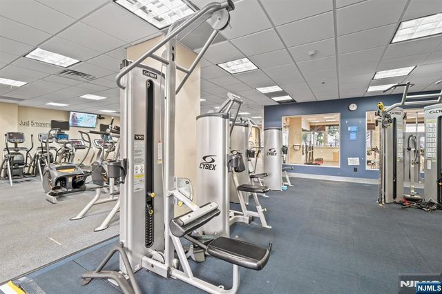 100 Shearwater 31, Jersey City, NJ 07305