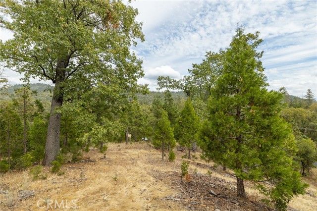 26 Timberview, North Fork, CA 93643
