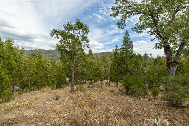 26 Timberview, North Fork, CA 93643