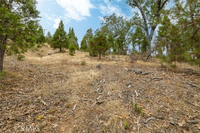 26 Timberview, North Fork, CA 93643