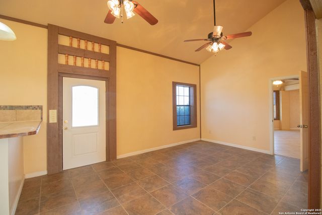 272 CR 341, La Vernia, TX 78121
