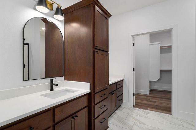 3045 E Heritage Street, Republic, MO 65738