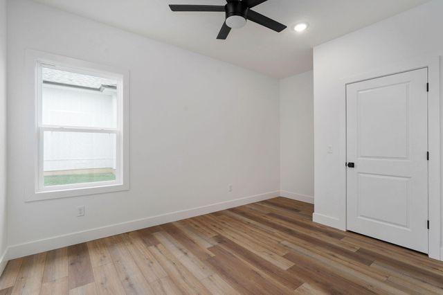 3045 E Heritage Street, Republic, MO 65738