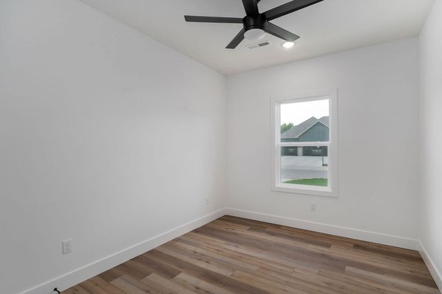 3045 E Heritage Street, Republic, MO 65738