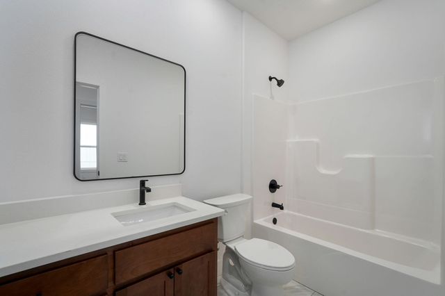3045 E Heritage Street, Republic, MO 65738