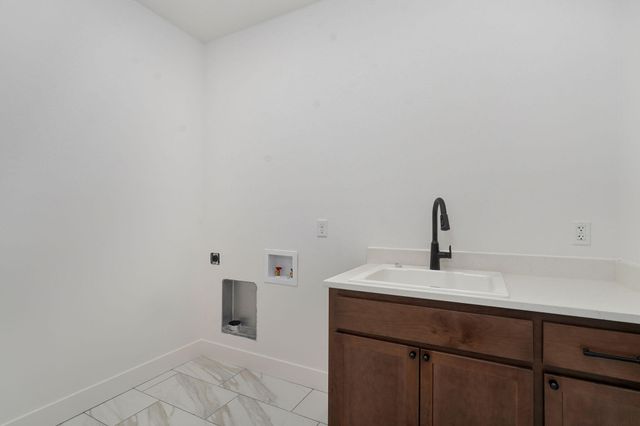 3045 E Heritage Street, Republic, MO 65738