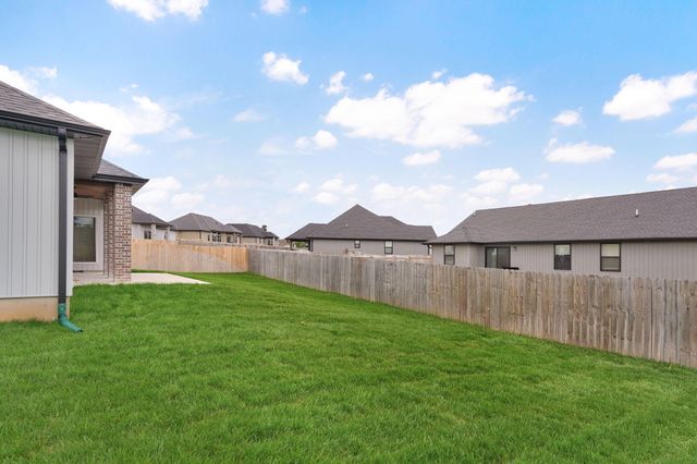 3045 E Heritage Street, Republic, MO 65738