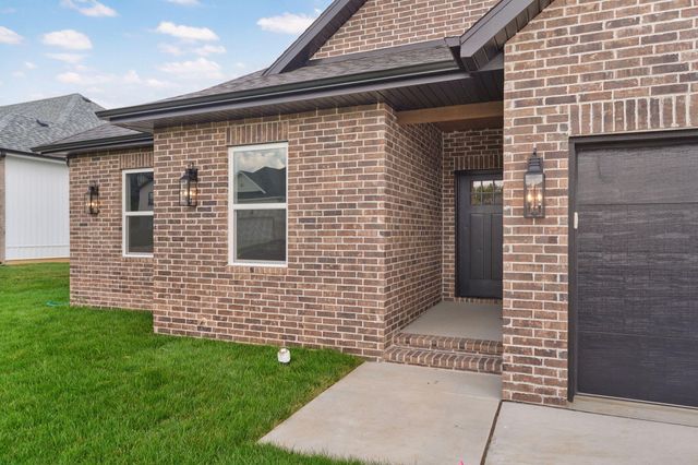 3045 E Heritage Street, Republic, MO 65738