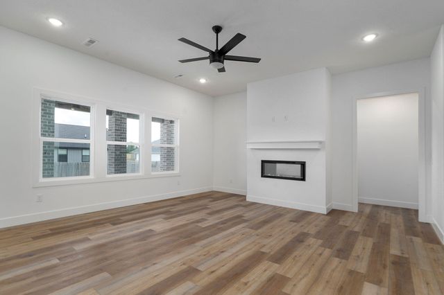 3045 E Heritage Street, Republic, MO 65738