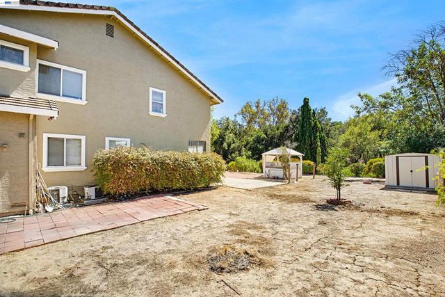 6299 Scenic Meadow Ln, San Jose, CA 95135